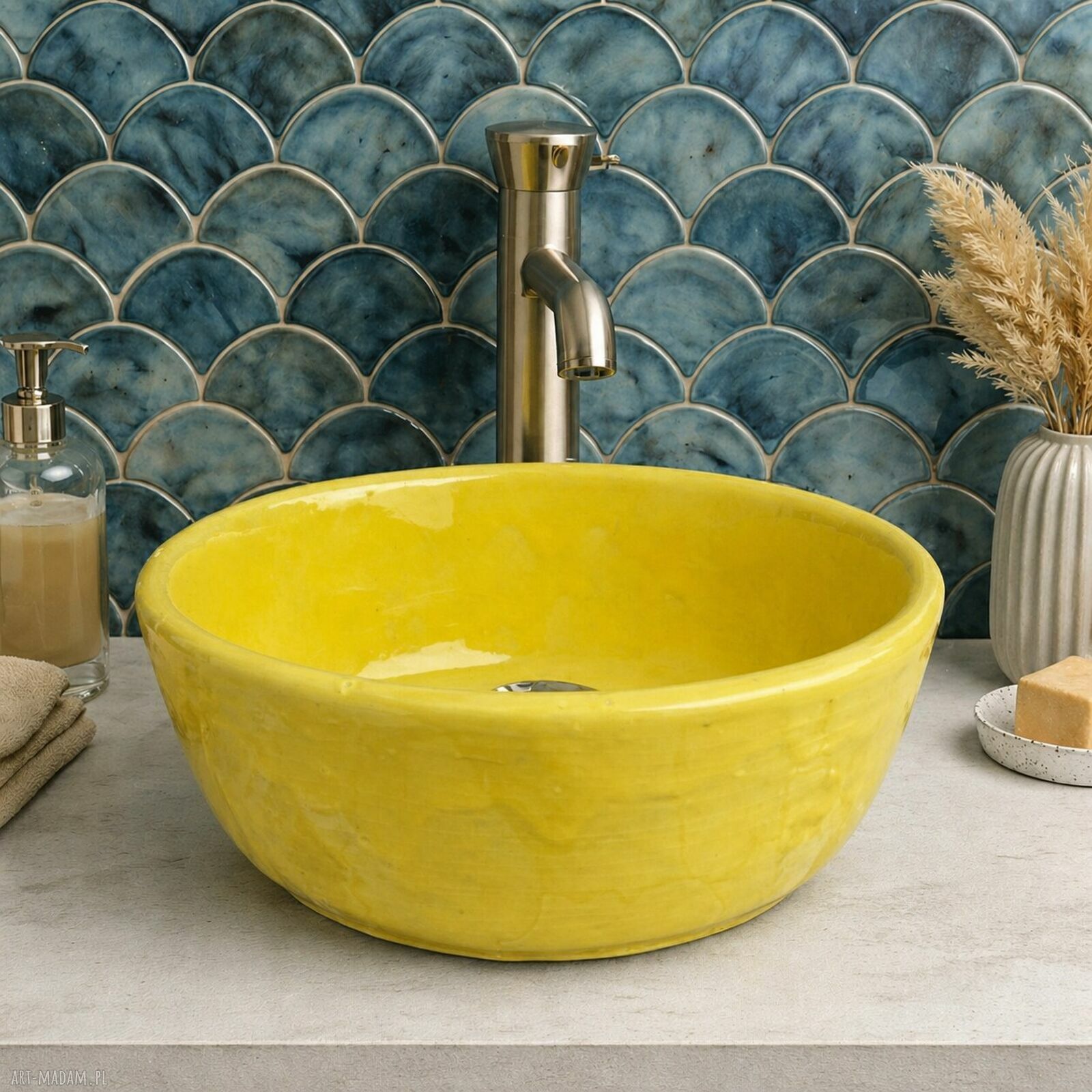 Żółta ceramiczna umywalka nablatowa boho - ręcznie szkliwiona misa