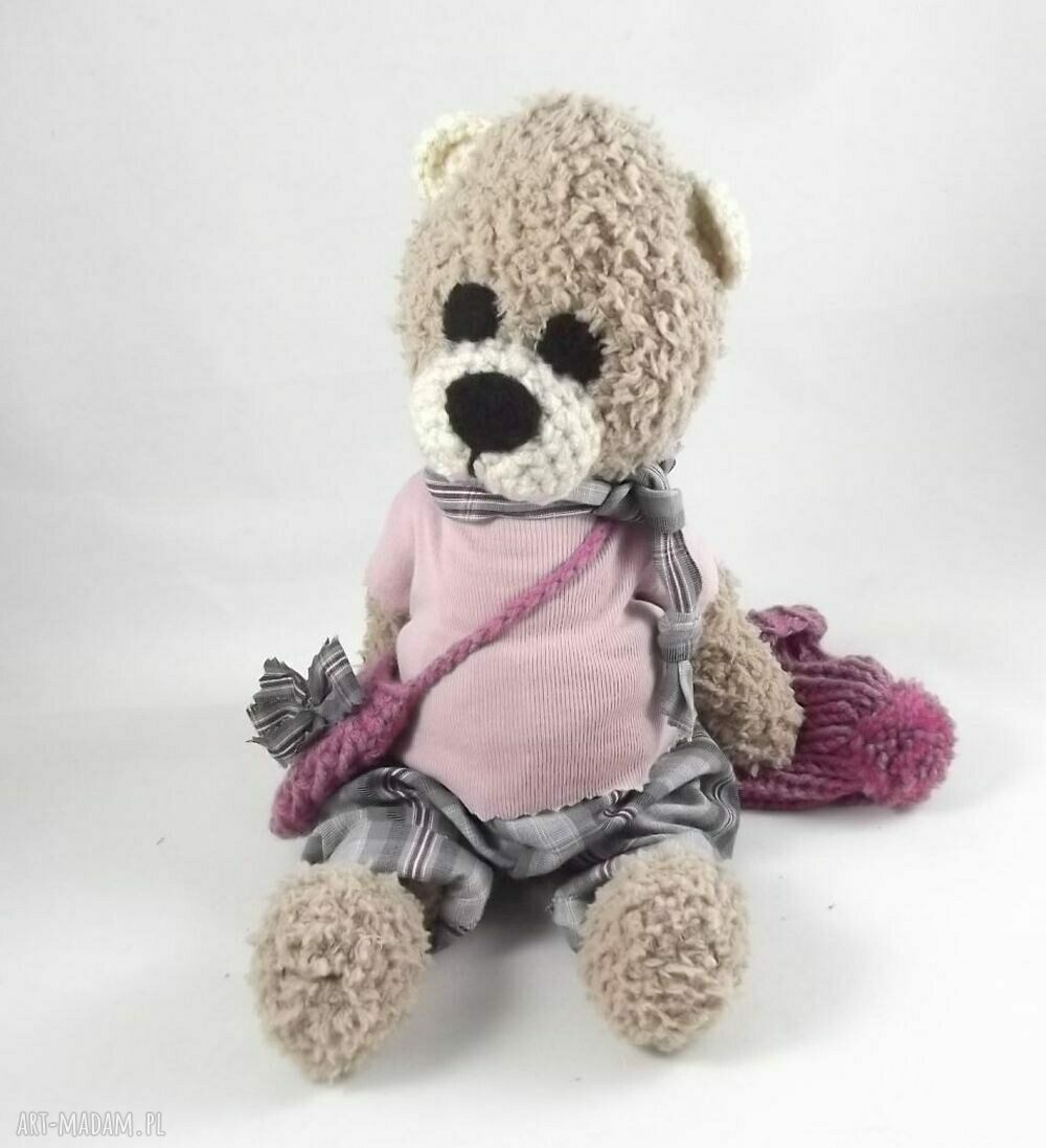 ZOSIA - szydełkowa misia w ubranku z personalizacją (34 cm)