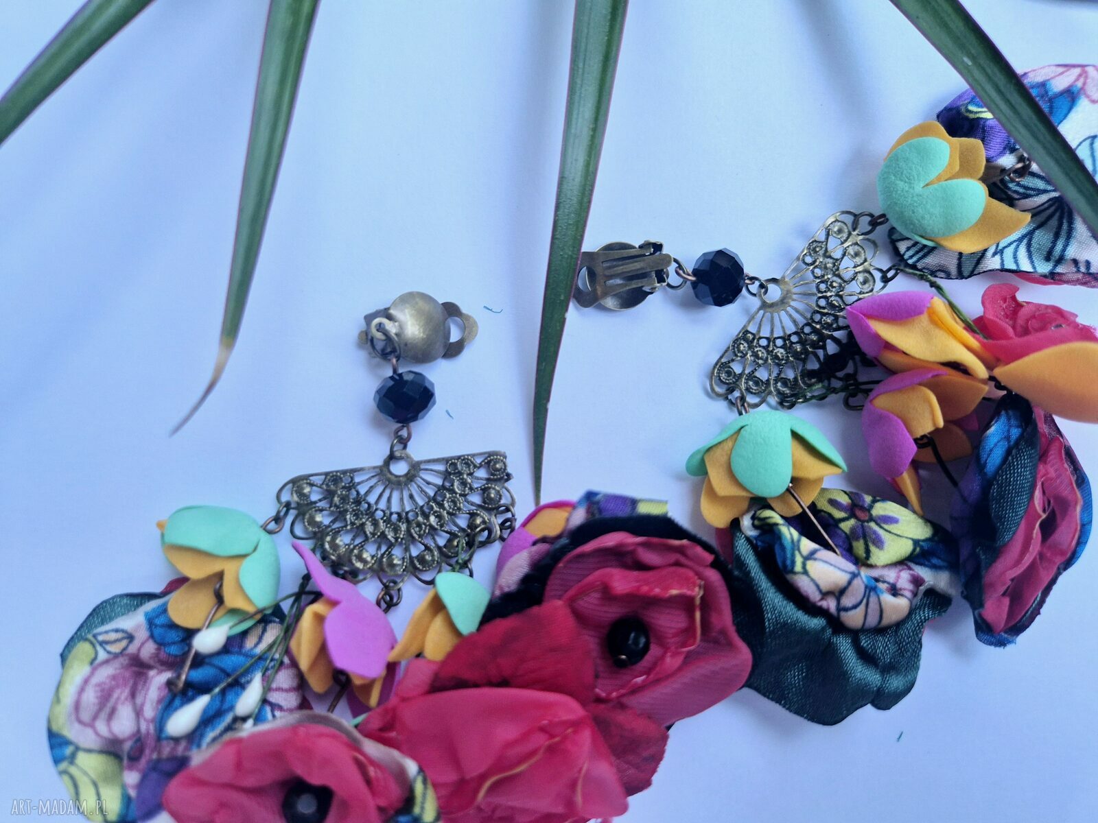 Ludowe klipsy boho Frida - lekkie, kolorowe i bardzo bujne