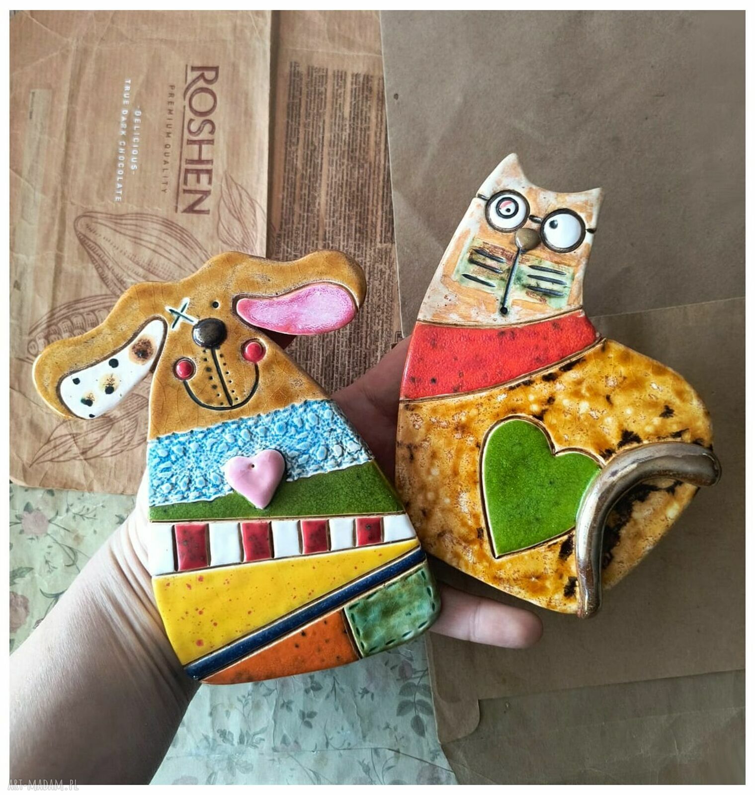 Zwariowany pies i kot na ścianę - ceramiczne zawieszki patchwork