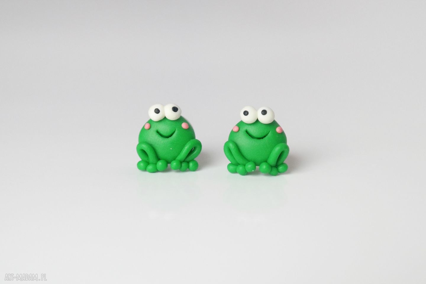 Kolczyki żabki Kawaii - ręcznie robione z Fimo i antyalergiczne końcówki