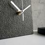 minimalistyczny zegar stojący do salonu ekologiczne dodatki unikalny na prezent