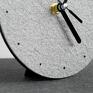 szare nowoczesny zegar stojący minimalistyczny okrągły