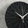 Czarny ścienny z ekologicznej wikliny - minimalistyczny zegar