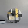 urokliwe geometryczny zegar ze złotym akcentem industrialny decor prezent na parapetówkę
